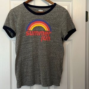 Old Navy like new graphic T